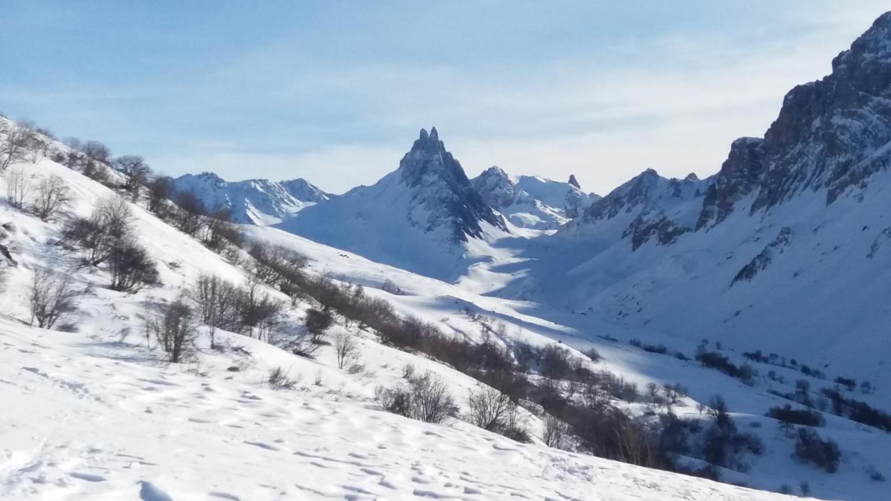 Aiguille Noire Hotel วัลลัวร์ ภายนอก รูปภาพ