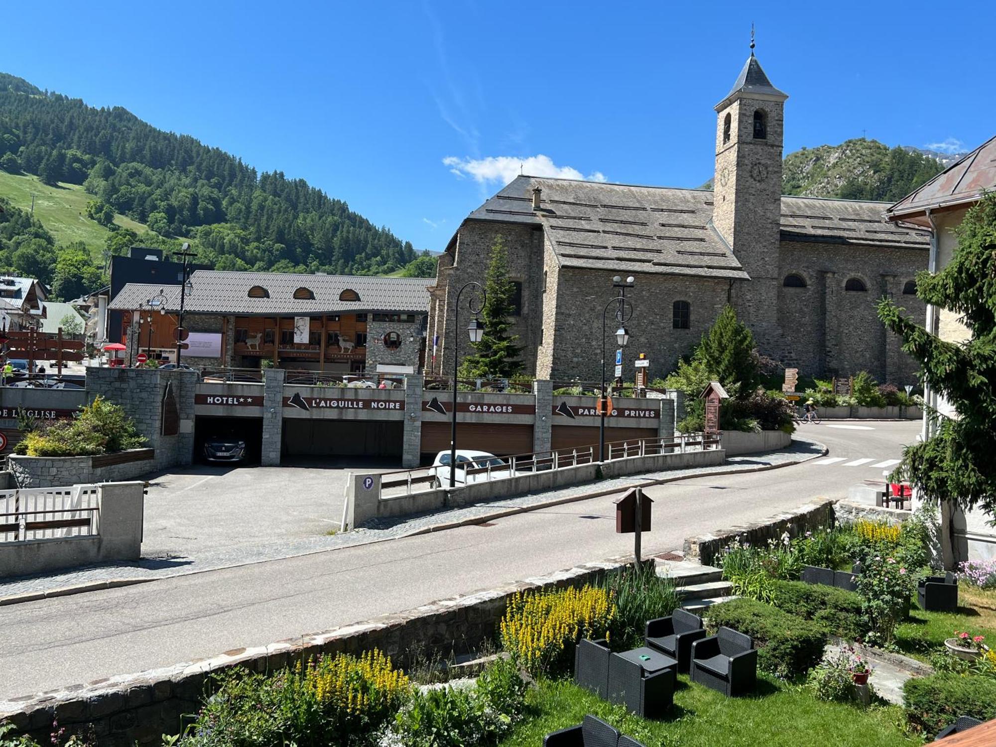 Aiguille Noire Hotel วัลลัวร์ ภายนอก รูปภาพ